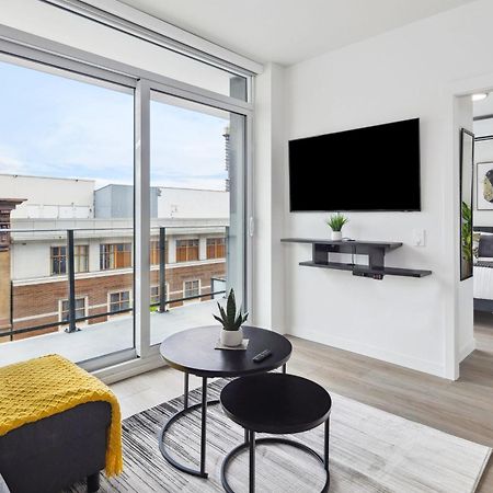 Brand New City Apt In Downtown Vancouver Eksteriør billede
